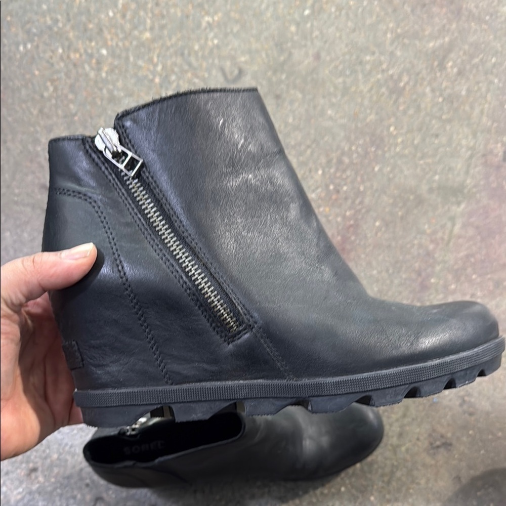 Sorel Wedge Boots - Picture 6 of 6